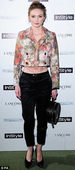 model erin o connor shows off her pregnancy for the first time at instyle pre bafta party