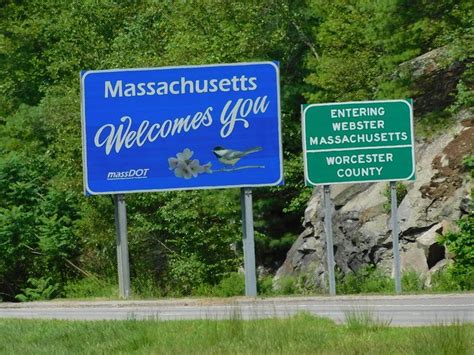 The Welcome To Massachusetts Sign Is The World S Best Sign