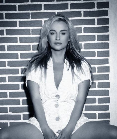 Se pare că tania budi nu. Poze Tania Budi - Actor - Poza 4 din 24 - CineMagia.ro