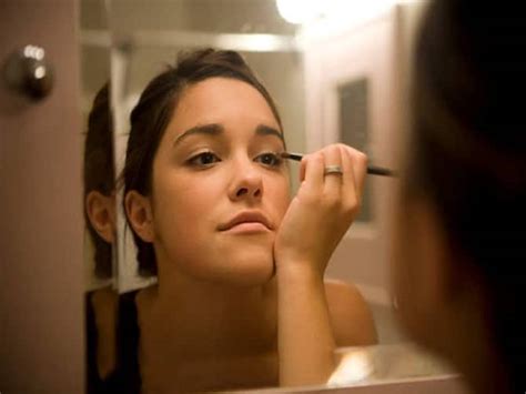 How To Make Yourself Look Diffe Using Makeup Saubhaya Makeup