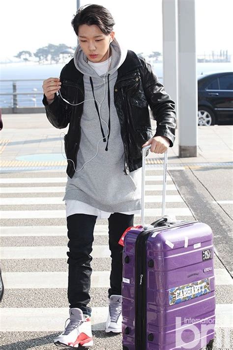 Ikon rappers south korean boy band kim ji won pretty men bobby s bobby kpop rappers boy bands. ikon airport fashion - Google Search | Korean fashion kpop ...