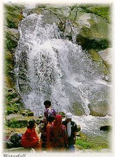 Nah di malang terdapat banyak air terjun yang tersembunyi. Air Terjun: Destinasi Perlancongan Air Terjun