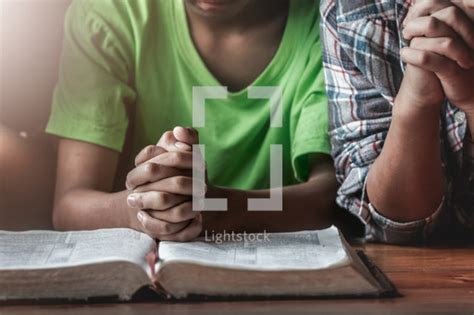 Childrens Small Group Bible Study — Photo — Lightstock