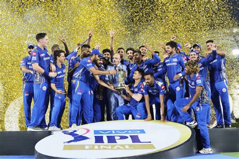 Pix Ipl Champs Mumbai Indians Celebrate In Style Rediff Cricket
