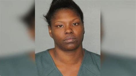 Louisiana Woman Arrested After Allegedly Setting Another Woman S Wig On Fire