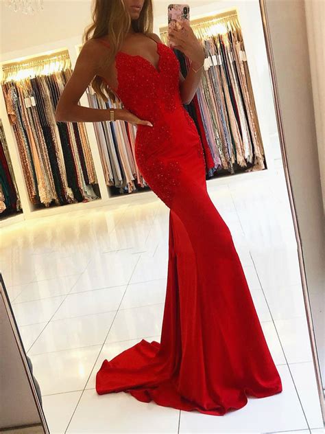 Red Backless Prom Dresses