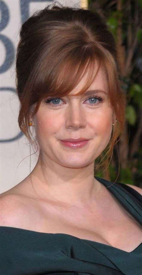 Amy Adams Messy Updo Hairstyle Vintage Hairstyles Bun Hairstyles Hair Styles