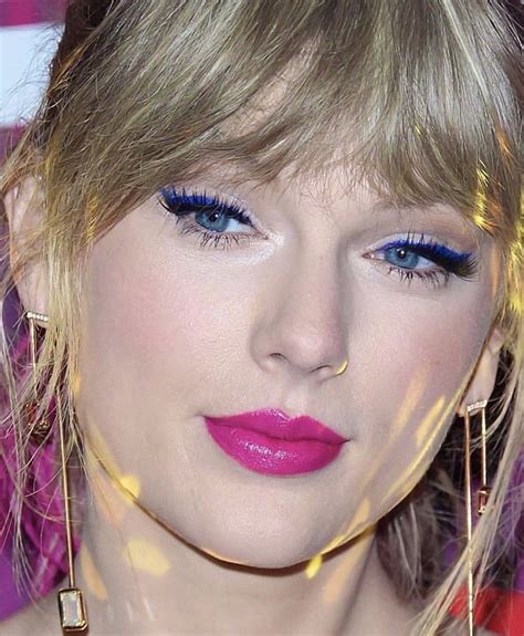 Pin By Kayli Bossard On Taylor Swift Taylor Swift Makeup Taylor