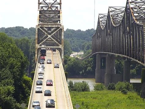 Henderson Residents Evansville Mayor Us 41 Bridges Must Stay