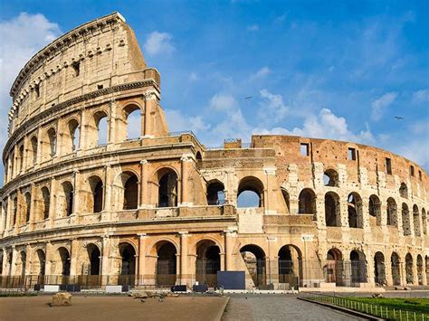 19 Historic Buildings To Visit In Rome Italy Britannica