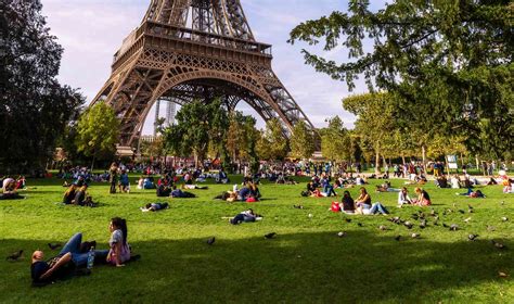 Summer In Paris Weather And Event Guide