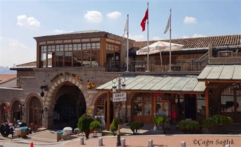 .ama rahmi koç müzesi artık rahmi koç'un koleksiyonunu göstermek için arkadaşlarını çağırdığı dakika toplam. Ankara Rahmi Koç Müzesi - Turrehberin.com / Elinizin ...