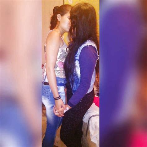 Indian Lesbian Kissing 813