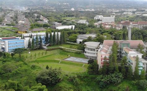 Daftar 4 Sma Swasta Terbaik Di Bandung Barat Kbb Berdasarkan Nilai