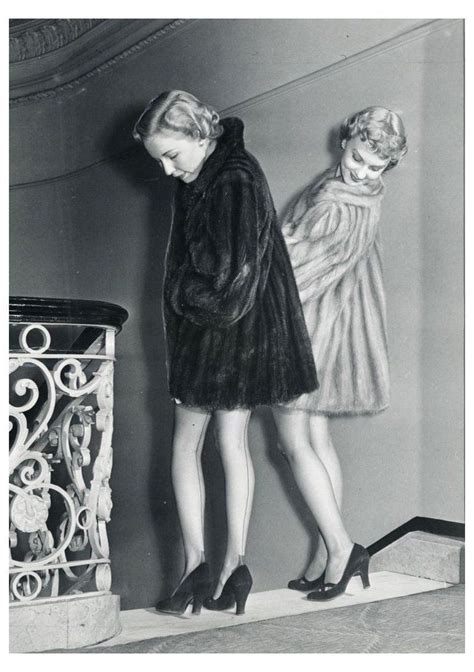 Astonishing 1920s Hosiery Fur And Stockings Vintage Fur Mode Vintage
