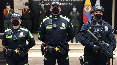 Policía Estrenará Los Nuevos Uniformes De La Policía Nacional Rcn Radio