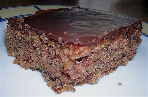 1 päckchen weinsteinbackpulver (20 g) 50 g teilentöltes, helles mandelmehl; Doris wars: Schoko-Zucchini-Blechkuchen