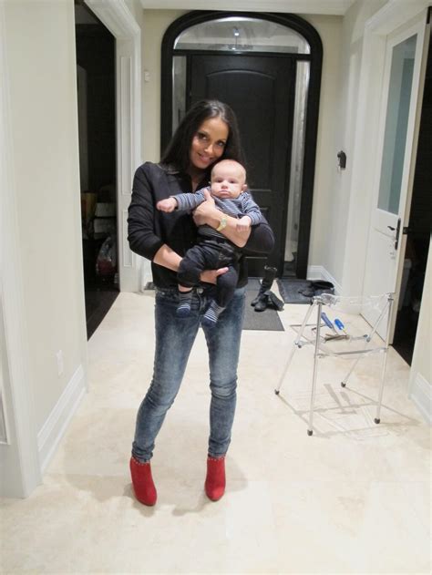 New Photo Of Trish Stratus With Her Baby Max Pwmania Wrestling News