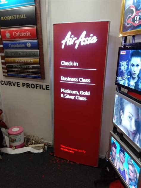 Vertical Acp Sign Board Size 5x2 Feet Hxw At Rs 650square Feet In