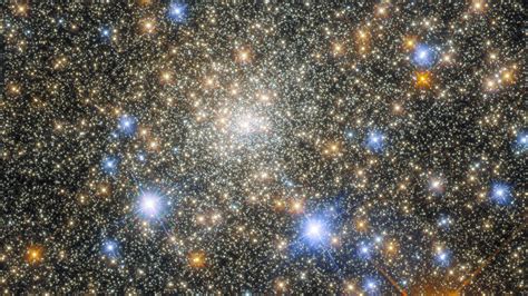 Star Cluster Glitters In New Hubble Space Telescope Photo Space