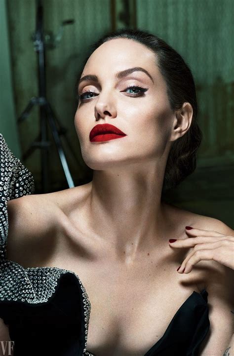 Pin On Angelina Jolie