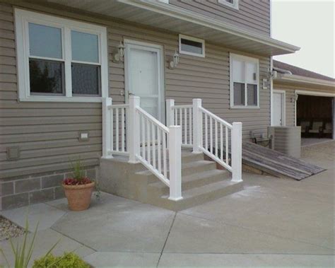 Homeadvisor's concrete stairs cost guide provides average prices for precast cement steps, and costs to pour steps for your front porch, patio indoor vs. Image result for add wood railing to concrete steps | Outdoor stair railing, Porch makeover ...