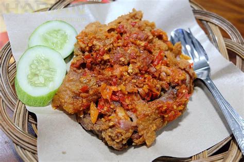 RESEP AYAM GEPREK SEDERHANA BUMBU ISTIMEWA DAN CARA MEMBUAT SAMBALNYA