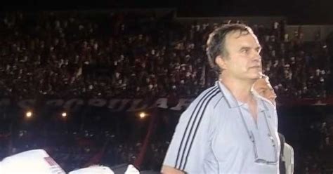 Maybe you would like to learn more about one of these? Newell's, carajo: Bielsa tuvo un homenaje a pura emoción ...