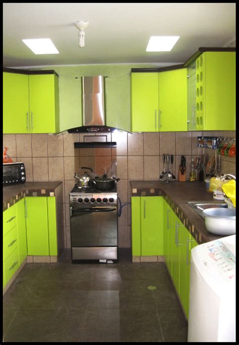 A continuación una serie de fotos de muebles de cocina que le permitirán ver diversos modelos. MUEBLES JOSE LUIS CHINGAY: MUEBLE DE COCINA - MODELO JUVENIL