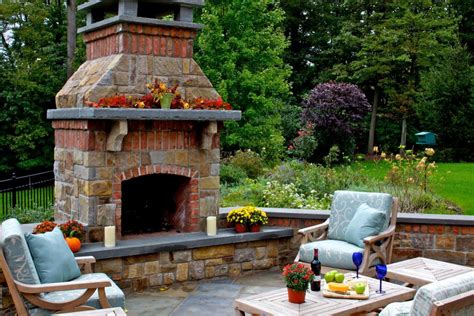 10 Stunning Patio Brick Fireplace Ideas For Cozy Outdoor Gatherings