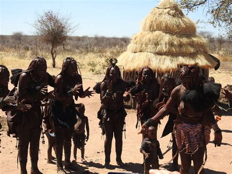 Por Tierra Por La Tierra Visita A Una Aldea Himba