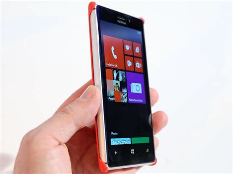 Hands On With Nokias Lumia 925 And Exclusive Interview Digital