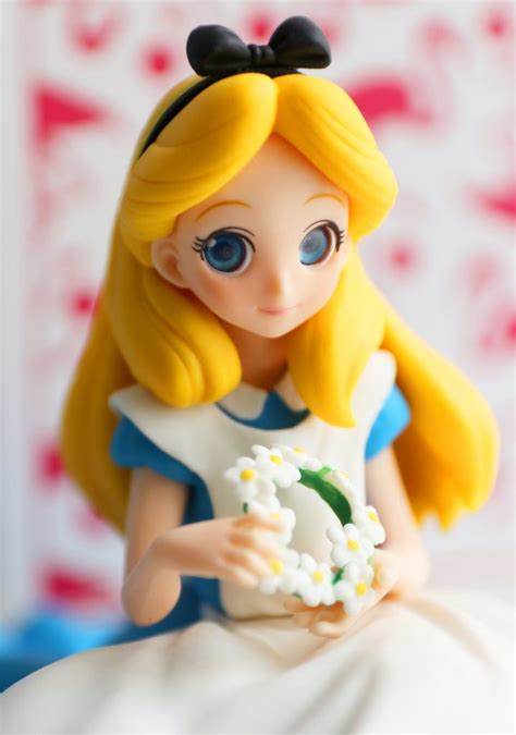 Characters / alice in wonderland. Crystalux Disney Characters #1: Alice in Wonderland ...