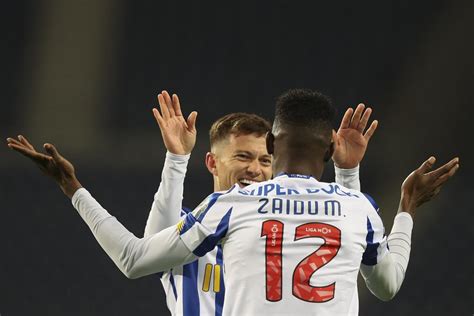 Zaidu ⭐ , russia, chelyabinsk, komsomolskiy prospekt, 108: Zaidu apto no FC Porto na véspera do dérbi contra o ...