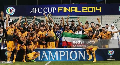 Al Qadsia Fc Photos And Premium High Res Pictures Getty Images