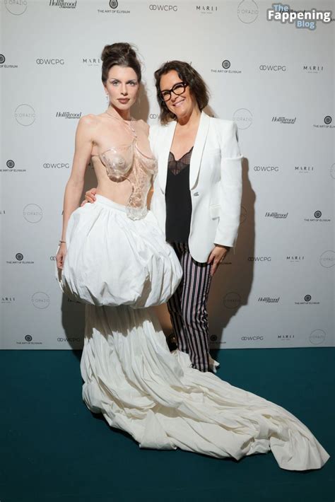 Julia Fox Shows Off Her Nude Tits At The The Art Of Elysium Paradis Th Anniversary In Cannes