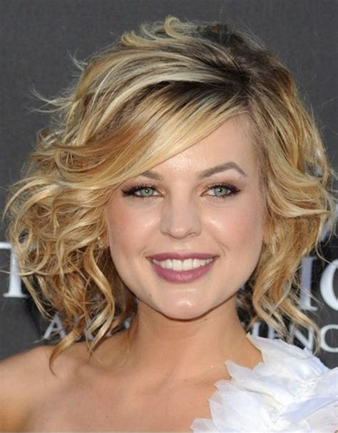 100 Short Hairstyles For Fat Faces And Double Chins Fashiondioxide