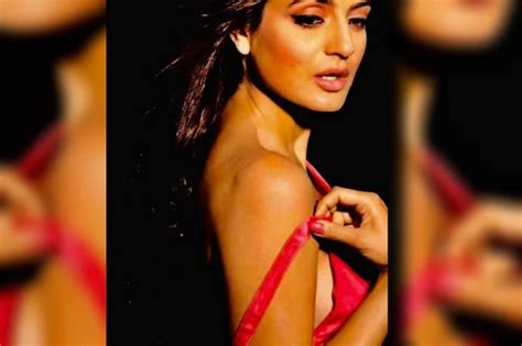 ameesha patel trolled after she shares some bold picture on social media news18 gujarati