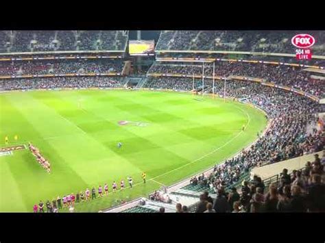 Pinpoint kicking aid, trent mckenzie, port adelaide vs geelong, kicking technology, approved by afl. AFL Finals 2020 - Australian National Anthem (Port ...