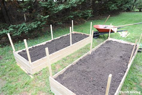 Building your own raised vegetable garden boxes allows you to tailor the size of your garden beds to the space available in your. How To Build A Raised Vegetable Garden With Fence