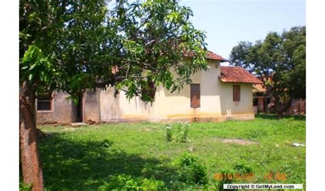 Have you ever dreamt of designing and building your own house in the philippines? GetMyLand.com | House for Sale in Jaffna - Large house with land for quick sale (price:30000000 LKR)