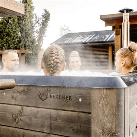 Rexener And Jacuzzi Hsg282 Compliant Hot Tubs For Holiday Rentals Rexener Hot Tub Jacuzzi