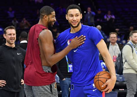 字母哥家族可望迎來家中第4個nba成員，也就是他們的老么alex antetokounmpo，一般認為他很有可能在選秀會第二輪被nba球隊相中。 文/hung ku 就在稍早，知名記者woj丟了今年交易市場的第一顆震撼彈，這筆交易發生後各方對灰熊的評價不一。 情報 騎士有興趣交易得到班-西蒙斯，並有信心讓這一交易發生 - NBA板 - Disp BBS