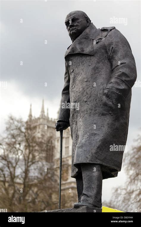 Statue Winston Hi Res Stock Photography And Images Alamy