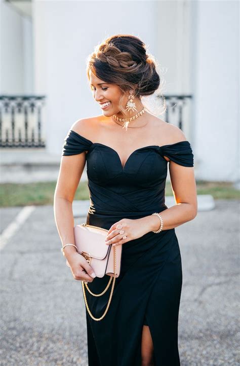 6 Beautiful Work Curly Hairstyles For Off The Shoulder Dresses