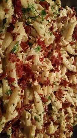 Remove chicken, and shred with forks. Chicken Alfredo With Crispy Bacon (Paula Deen) | Chicken ...