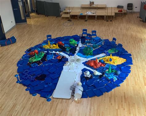 Usually leaves the victim dead or seriously injured. Art Attack in our hall — Tufnell Park Primary