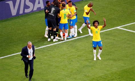 E o brasil pode ter desfalque importante na partida da semi. Imagens de Brasil X México na Copa da Rússia - Jornal O Globo