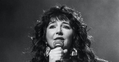 Kate Bush Tops Spotifys ‘songs Of Summer Lists I Like Your Old