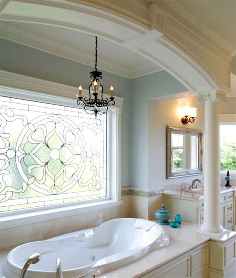 80 Primary Bathrooms With Chandelier Lighting Photos